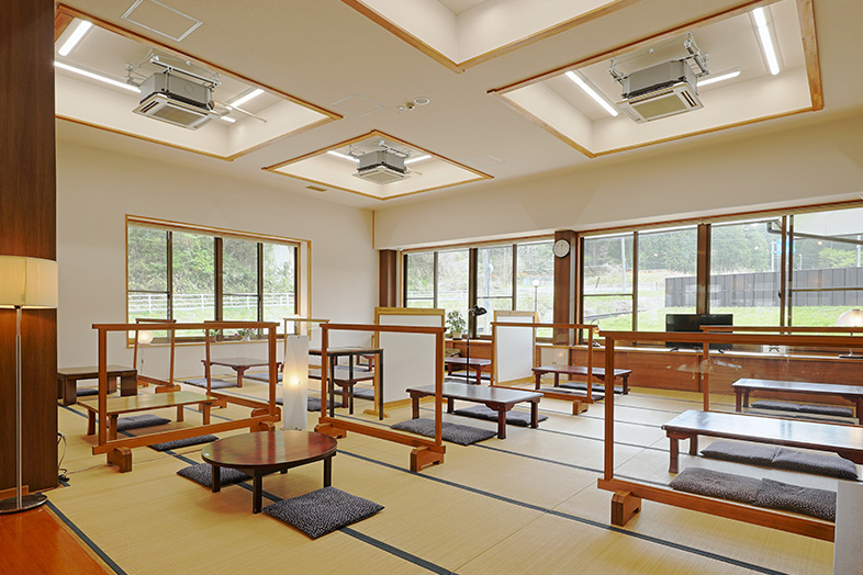 芭蕉の湯大広間